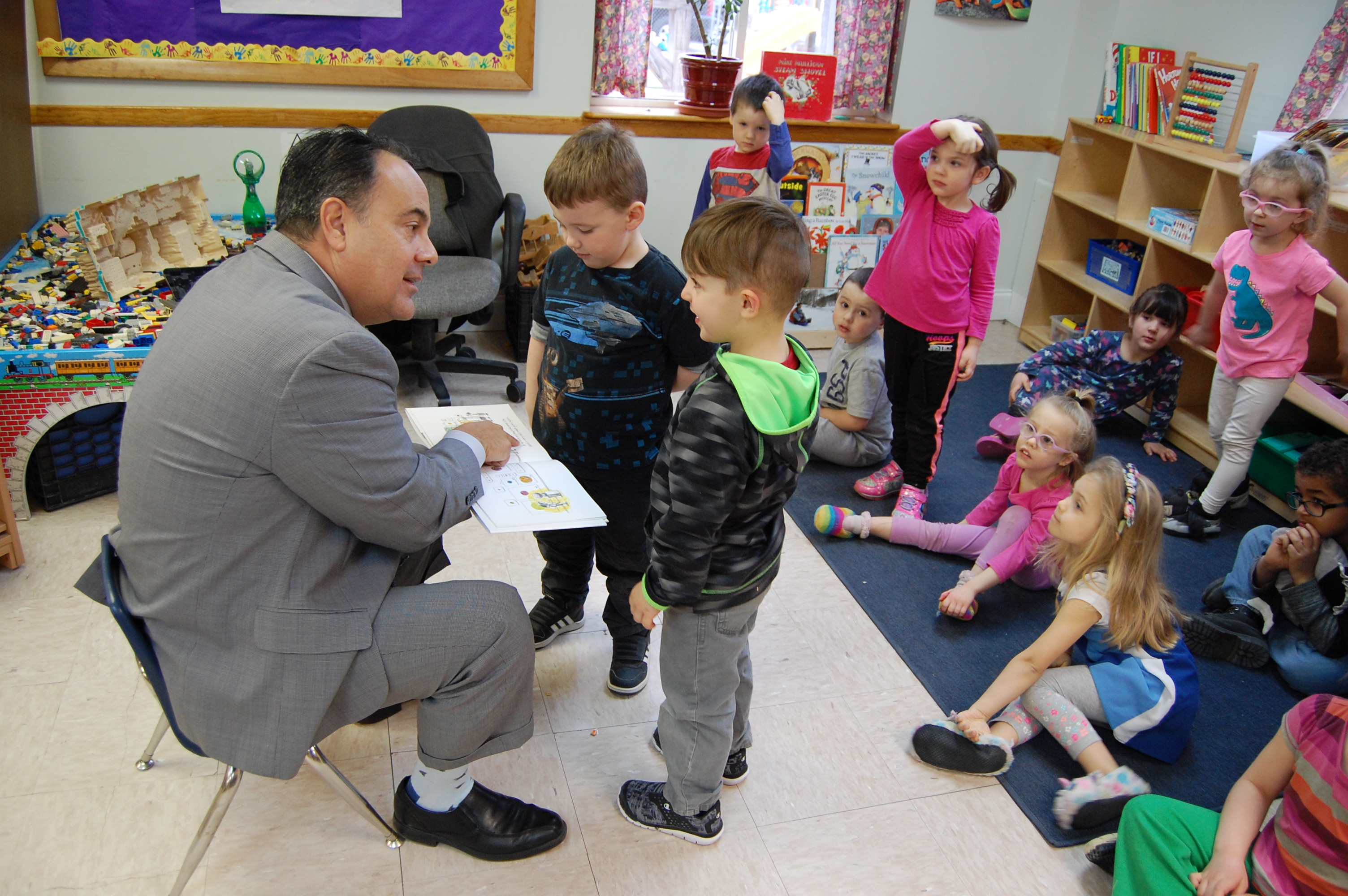 Granite United Way Distributes Books to Children during National Reading Month